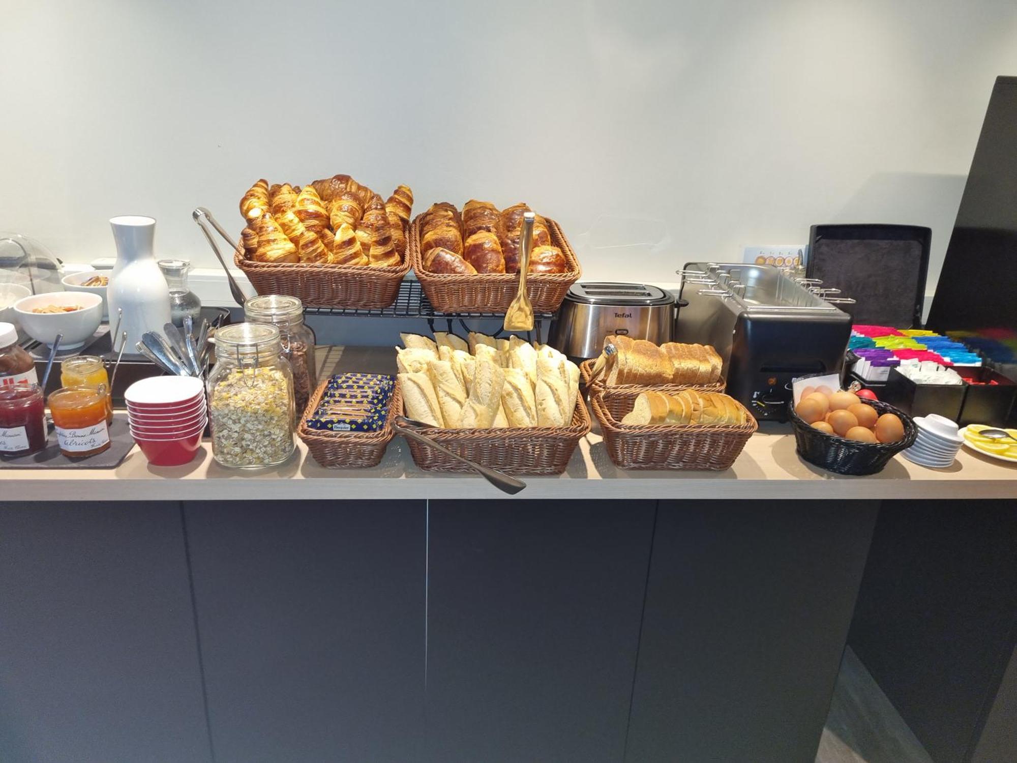 Ace Travel - A9 Montpellier Sud Hotel Fabrègues