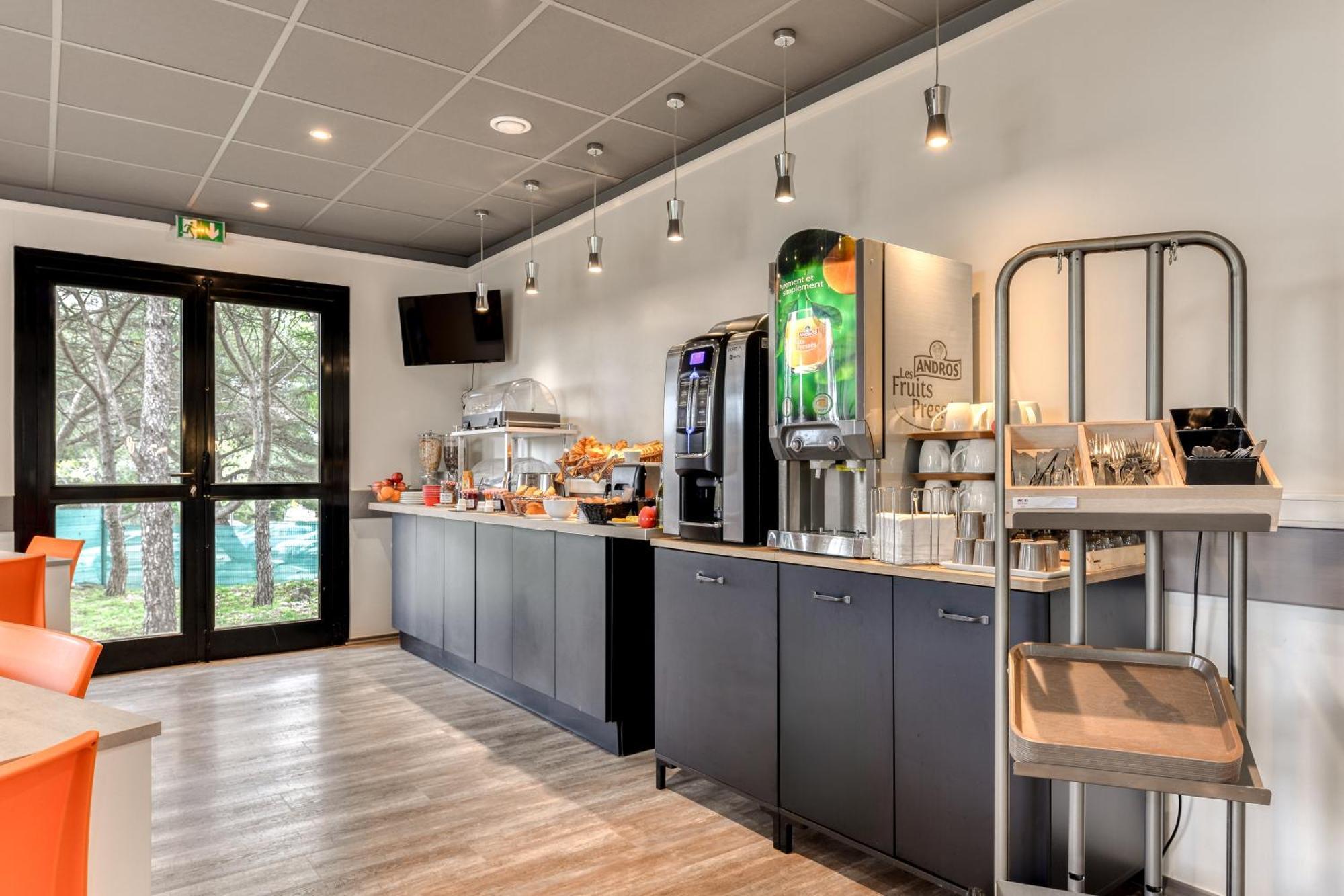 Hotel Ace Travel - A9 Montpellier Sud Fabrègues