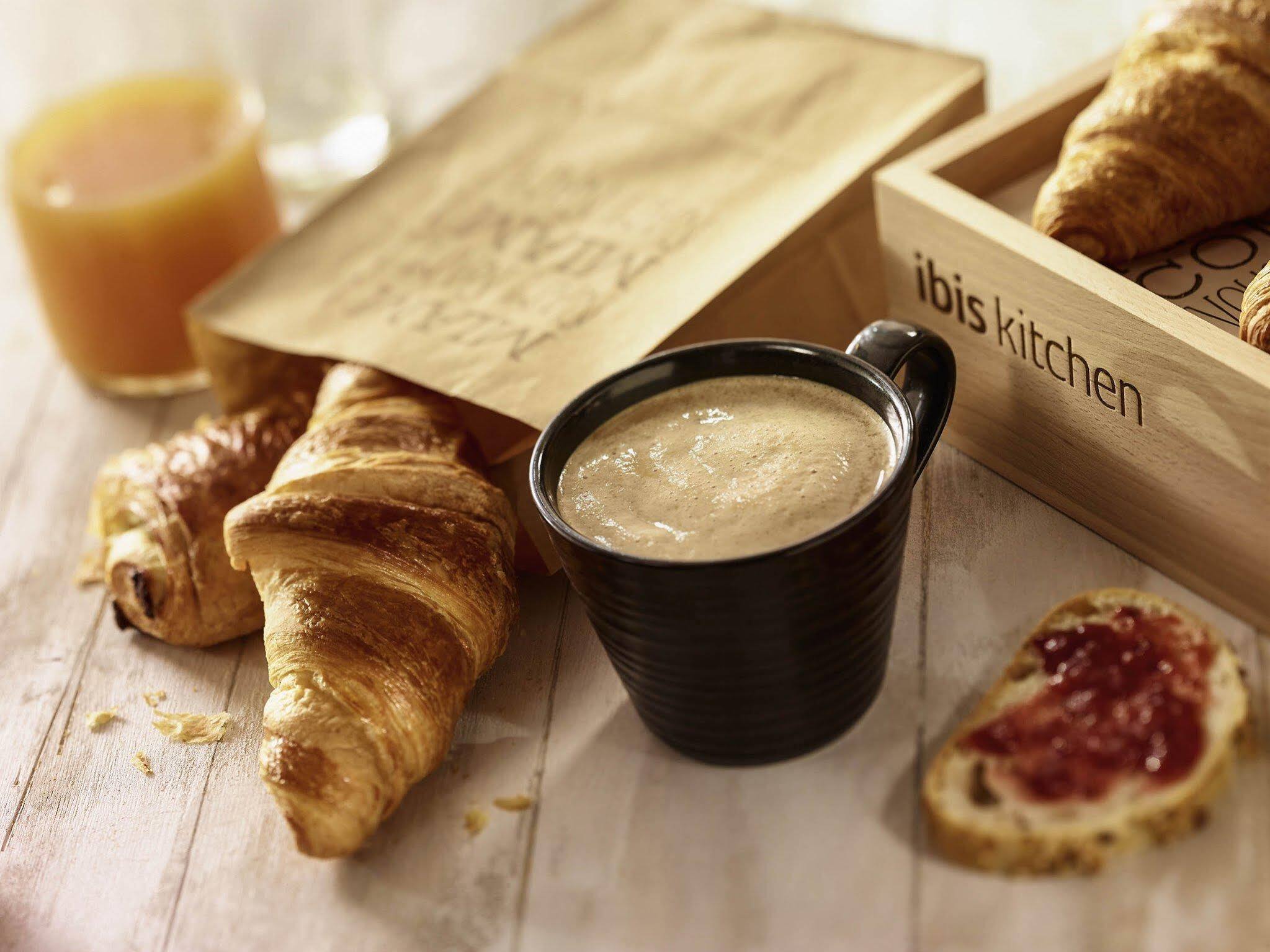 Hotel Ace Travel - A9 Montpellier Sud
